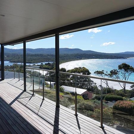 Sea Eagle Cottage Amazing Views Of Bay Of Fires Binalong Bay 外观 照片
