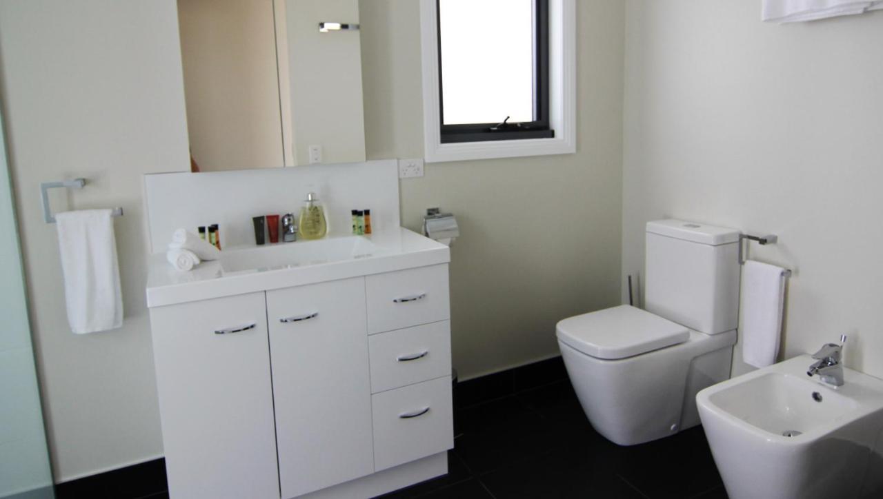 Sea Eagle Cottage Amazing Views Of Bay Of Fires Binalong Bay 外观 照片